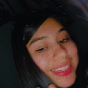 Meet your Posher, Aracely